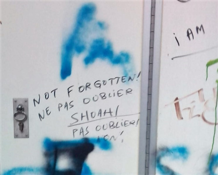 " Not forgotten " - Paris, 2013 ©W. Berthomière